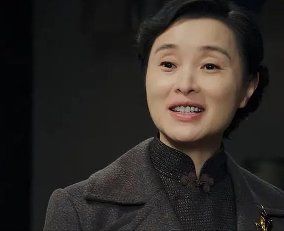 :阿菊临死不认母亲骨灰儿子北大毕业!pg电子试玩《沉默的荣耀》朱枫牺牲(图5) :阿菊临死不认母亲骨灰儿子北大毕业!pg电子试玩《沉默的荣耀》朱枫牺牲(图5)